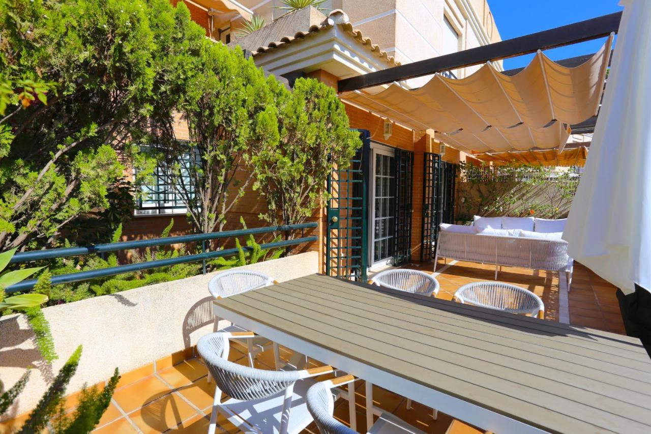 فيلا Parque Clavero Beach & City Premium House مالقة المظهر الخارجي الصورة